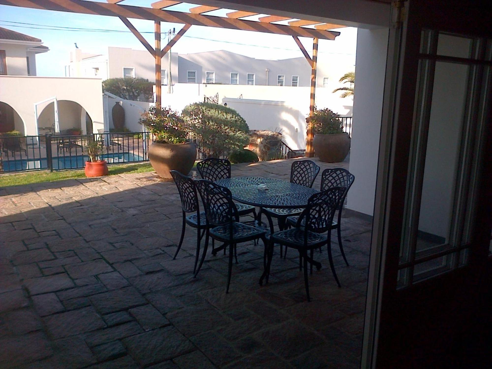 Nautilus Guest House Hermanus Exterior foto