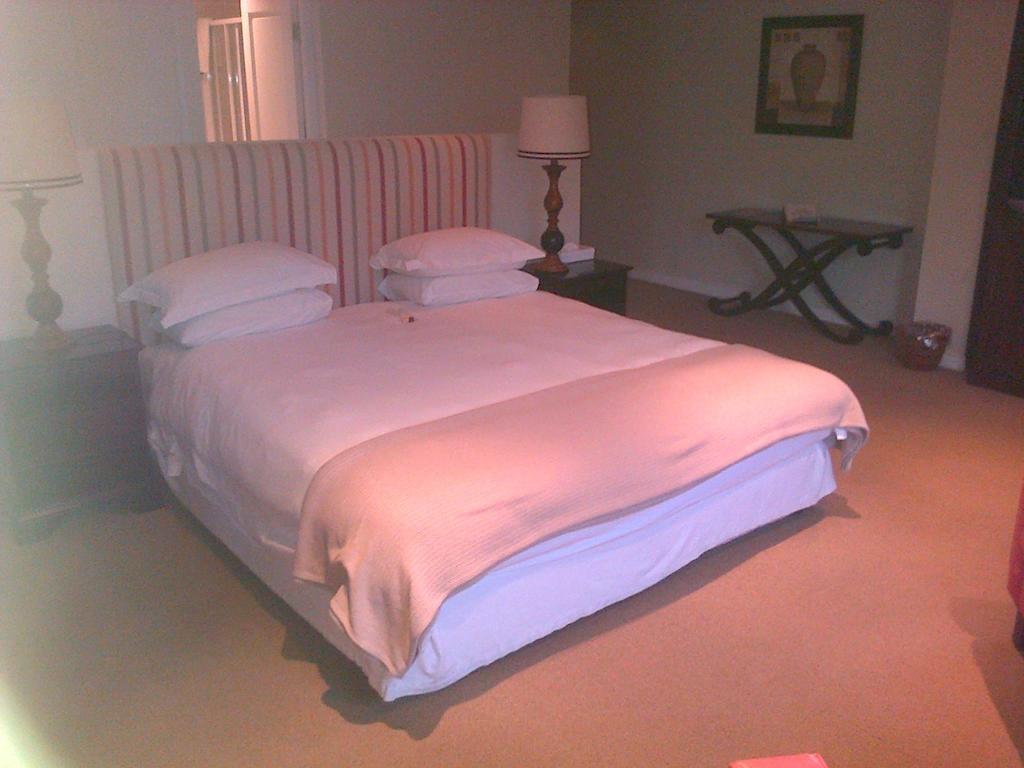 Nautilus Guest House Hermanus Zimmer foto